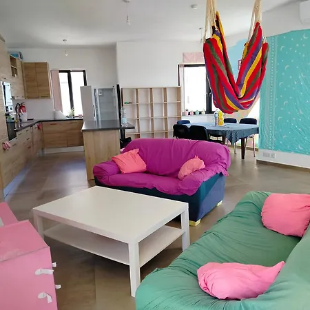 Pink Fairy Paradise Penthouse, 10mins From The