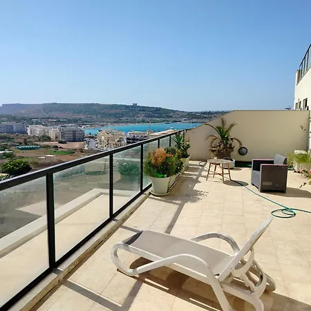Apartment Pink Fairy Paradise Penthouse, 10mins From The