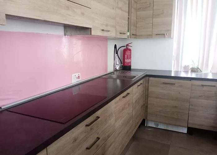 Pink Fairy Paradise Penthouse, 10mins From The Διαμέρισμα