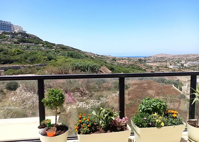 Pink Fairy Paradise Penthouse, 10mins From The * Mellieħa
