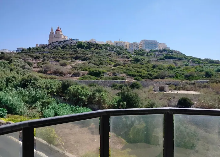 Διαμέρισμα Pink Fairy Paradise Penthouse, 10mins From The