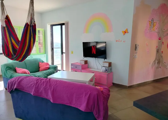 Pink Fairy Paradise Penthouse, 10mins From The Διαμέρισμα *